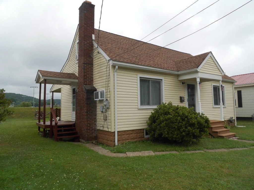 1134 Pershing Ave, Brockway