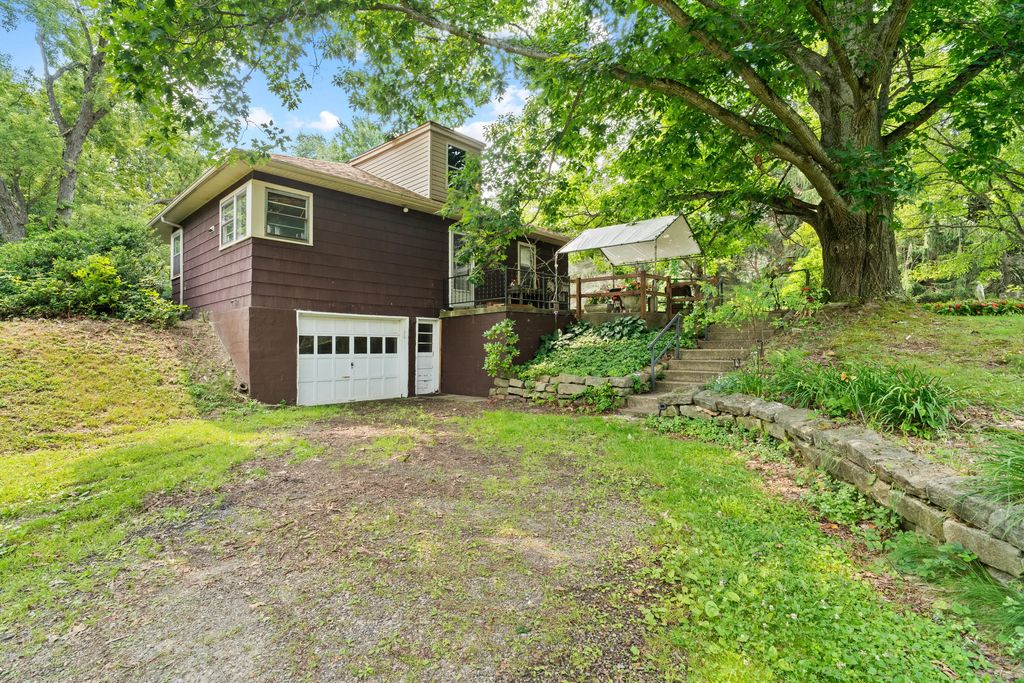 110 Gypsy Rd, Saint Marys