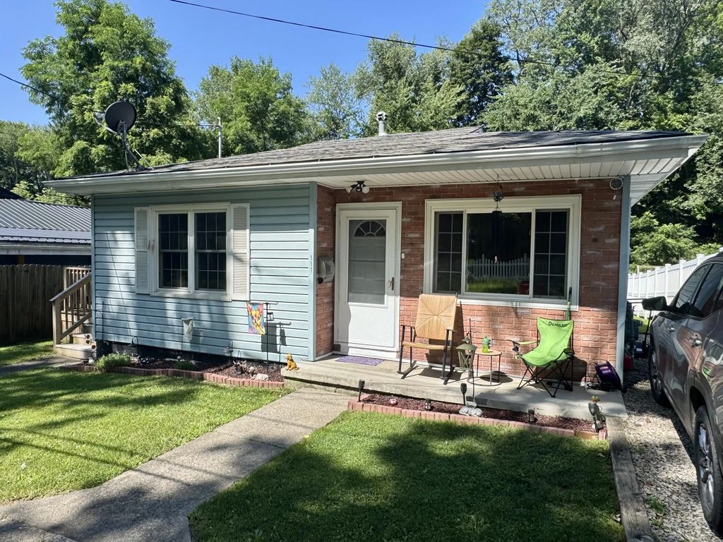 111 Beyer Ave, Punxsutawney