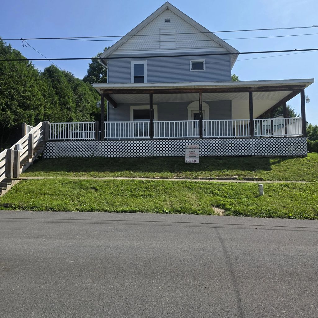 214 Hill St, Reynoldsville