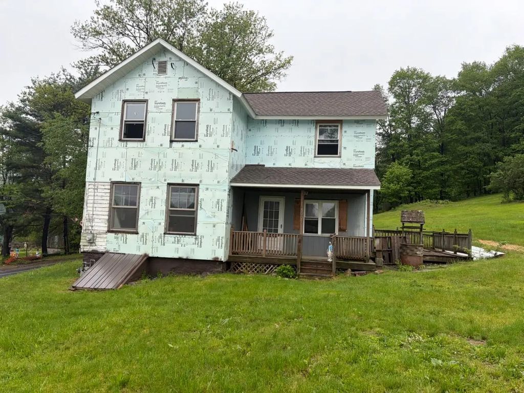 3033 Church St, Reynoldsville