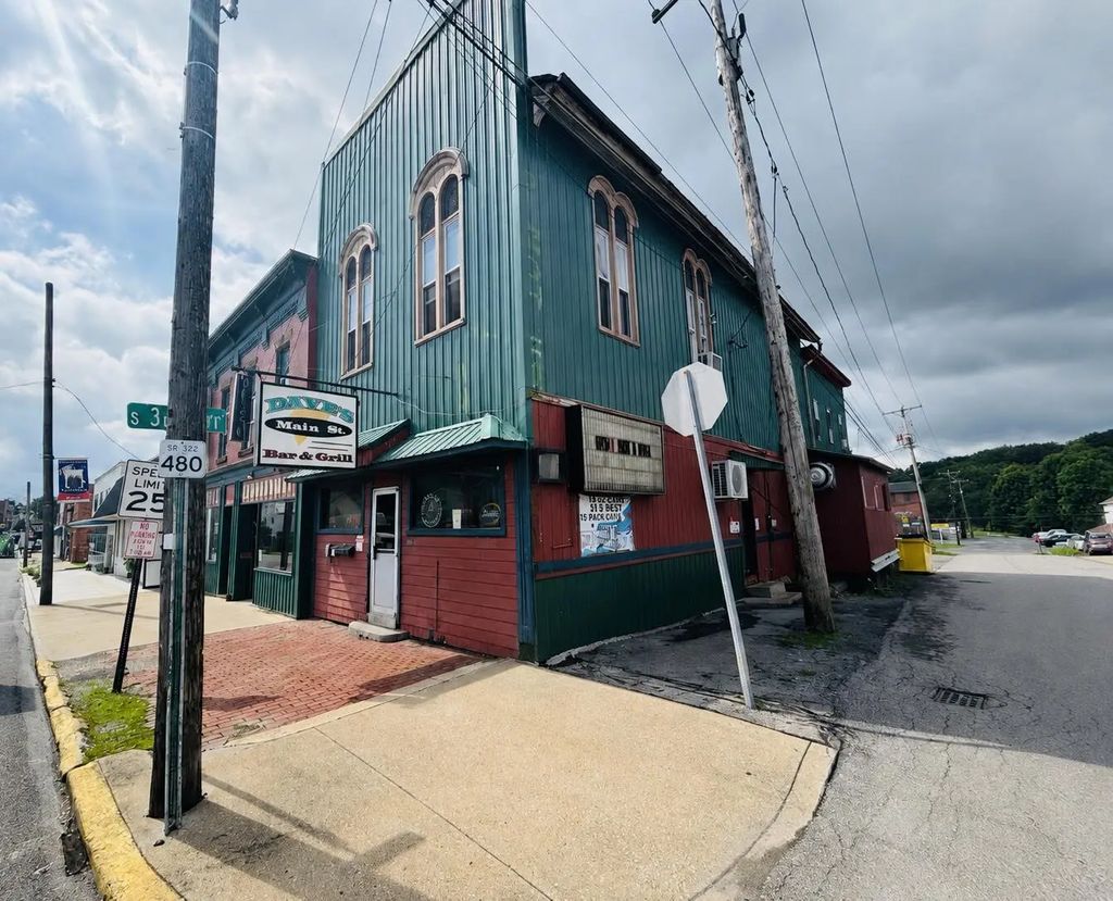 301 Main St, Reynoldsville