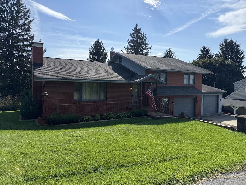 1 Rose Siding Rd, Brookville