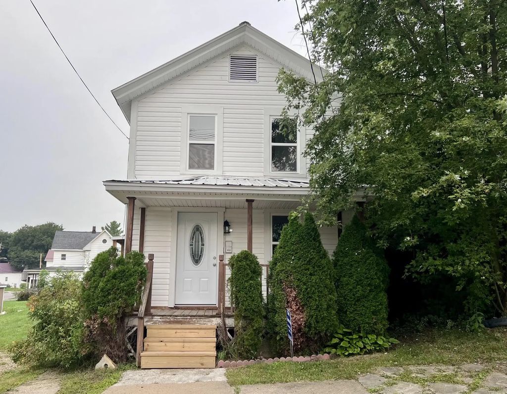 402 Penn St, Punxsutawney