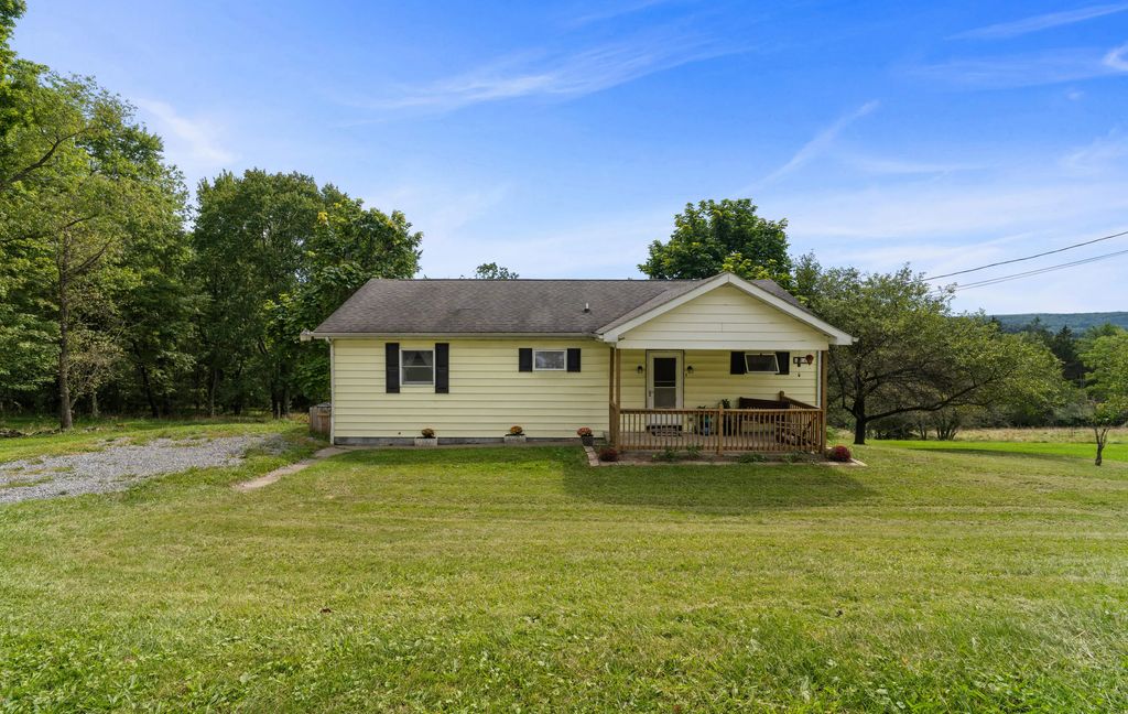 341 Roseland Rd, Coalport