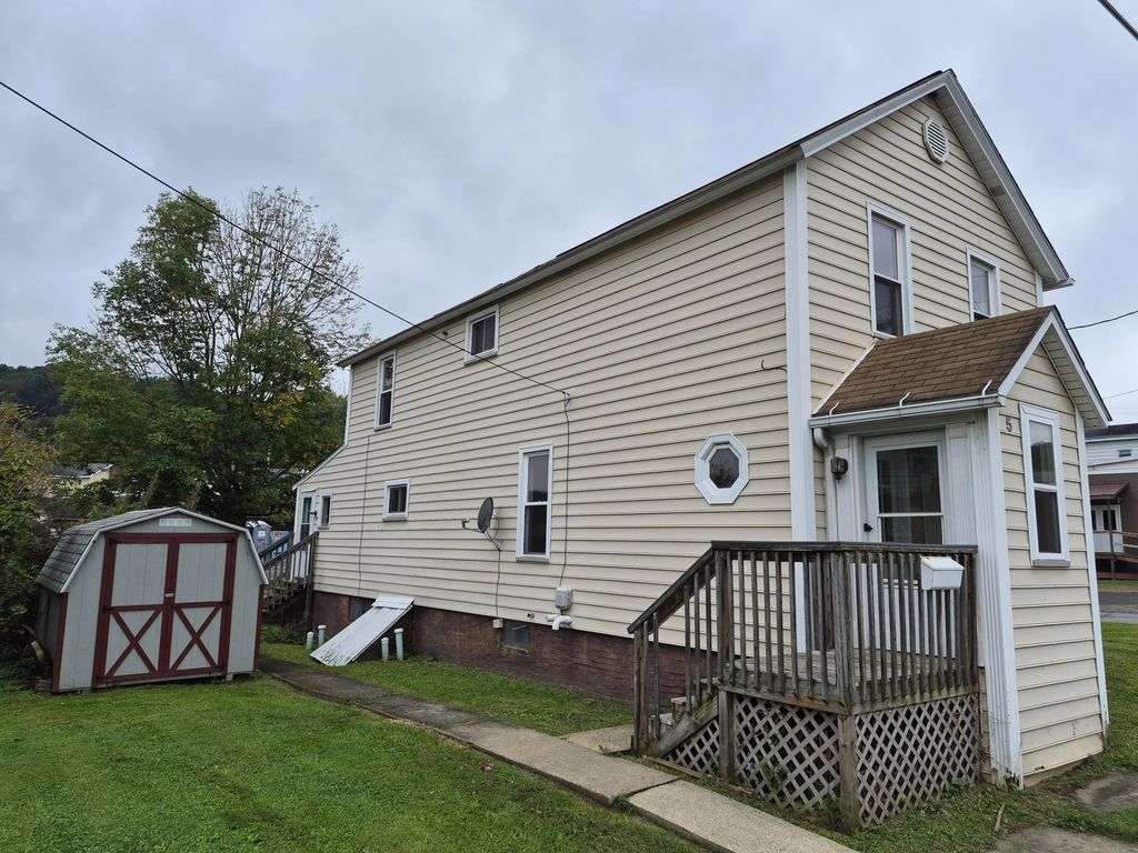 5 Park St, Sykesville