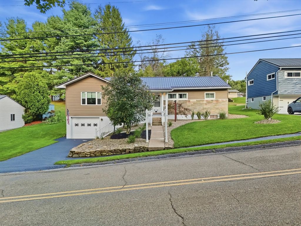 512 Woodland Avenue Ext, Punxsutawney