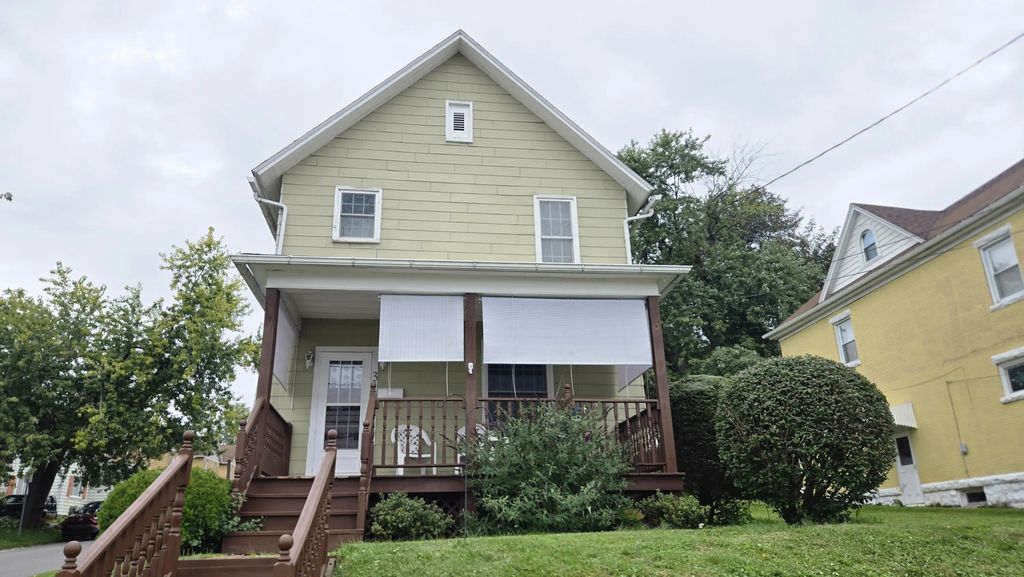 318 Main St, Dubois