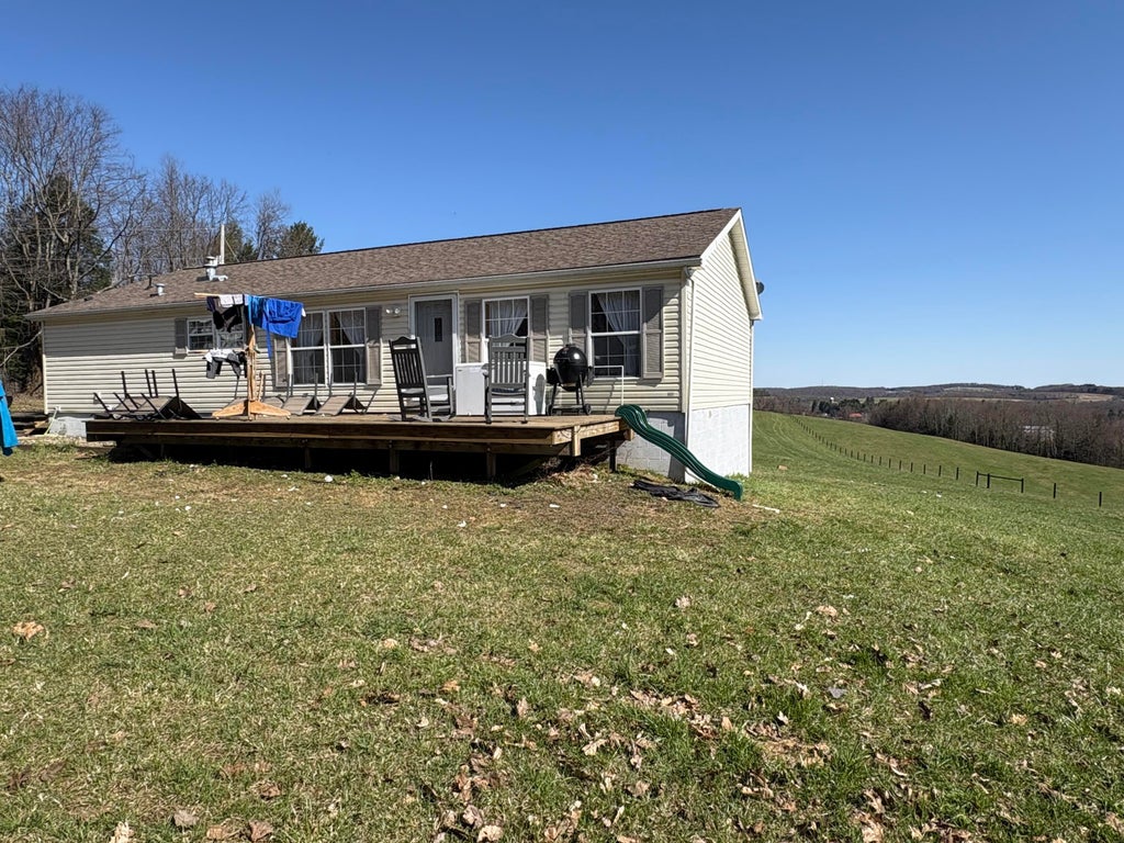178 Summit Rd, Reynoldsville