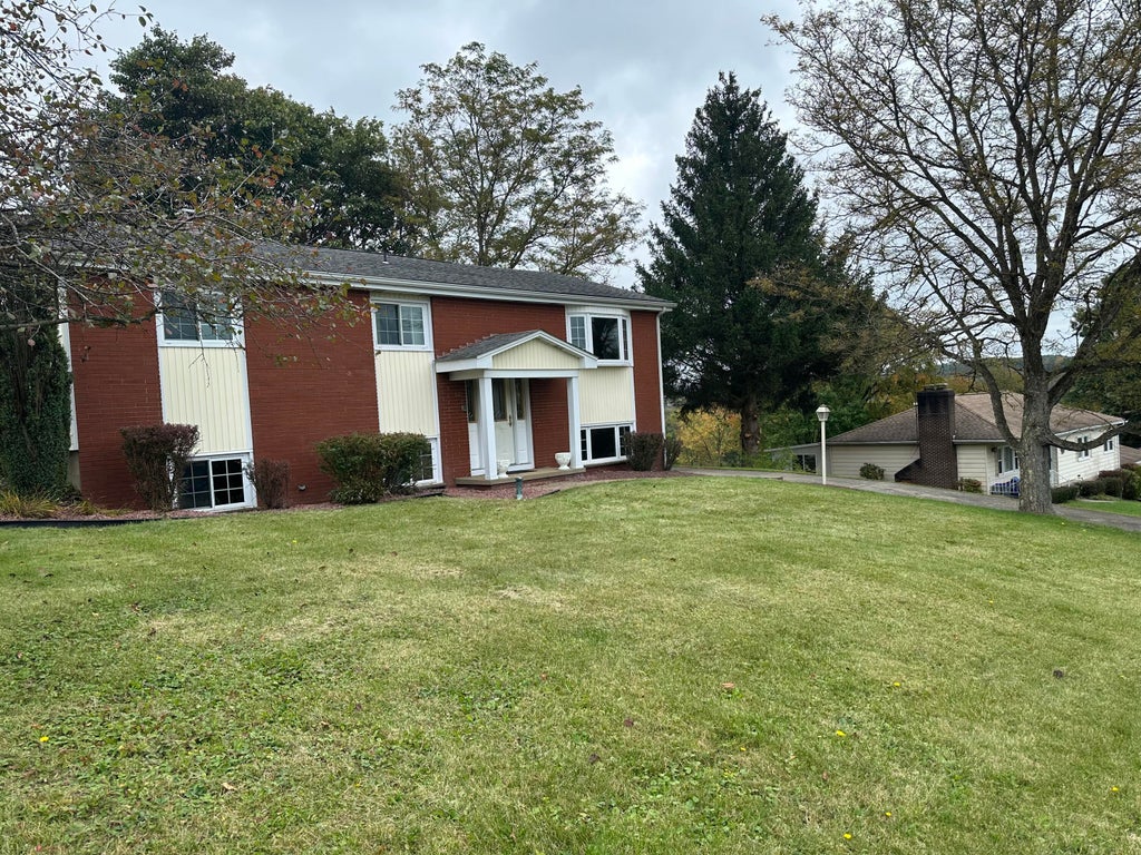 60 Russell Dr, Brockway Property Listing MLS® 038578