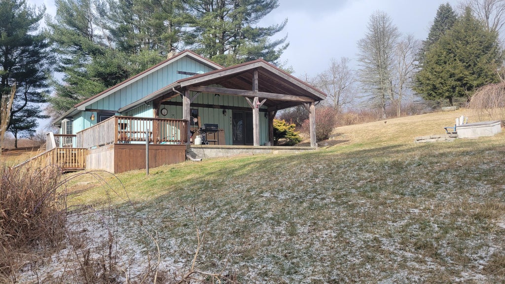 820 Wayne Rd, Reynoldsville