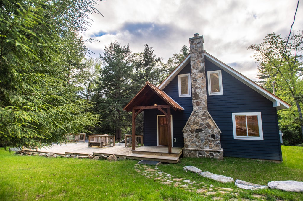 287 Crystal Heart Ln, Cooksburg