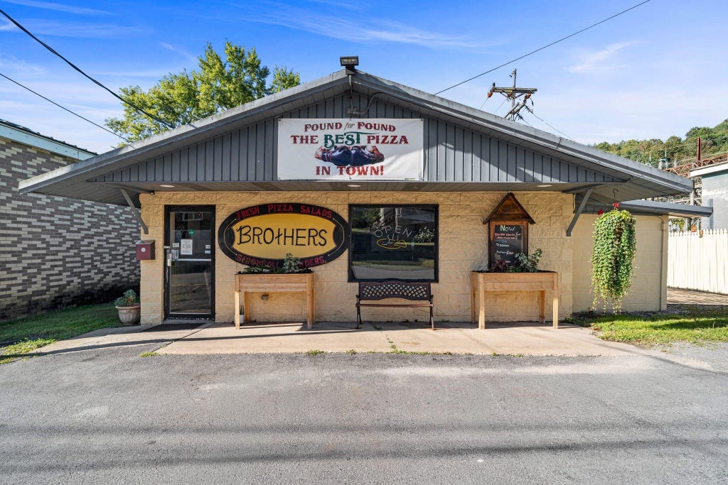 506 Meadow St, Curwensville