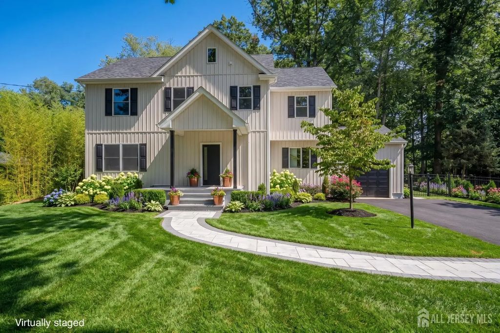 290 Fresh Ponds Road, South Brunswick