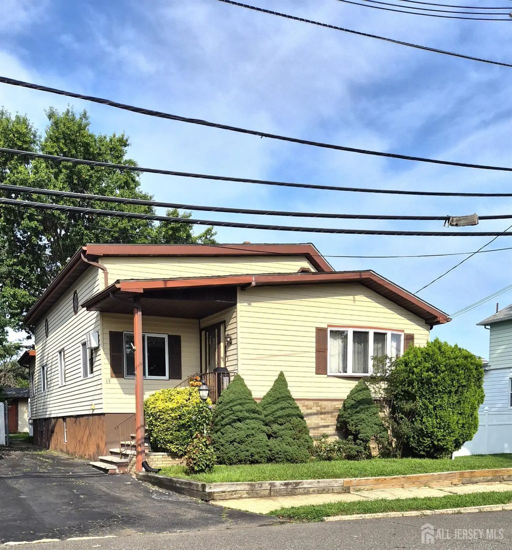 13 Sheldon Avenue, South River