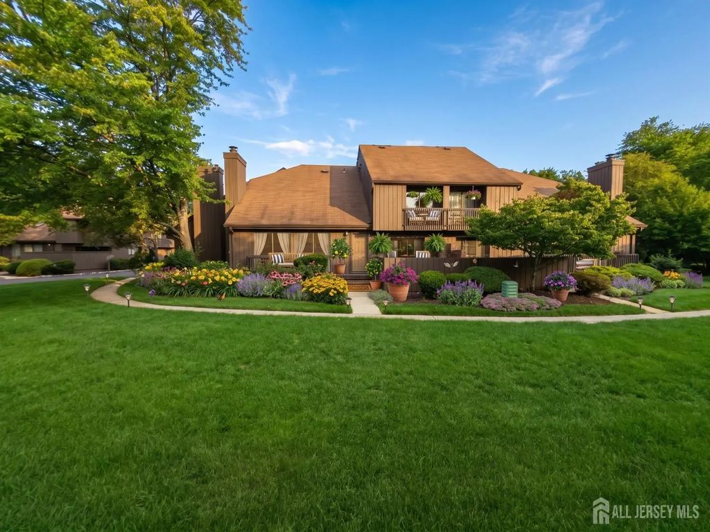 260 Westgate Drive, Edison