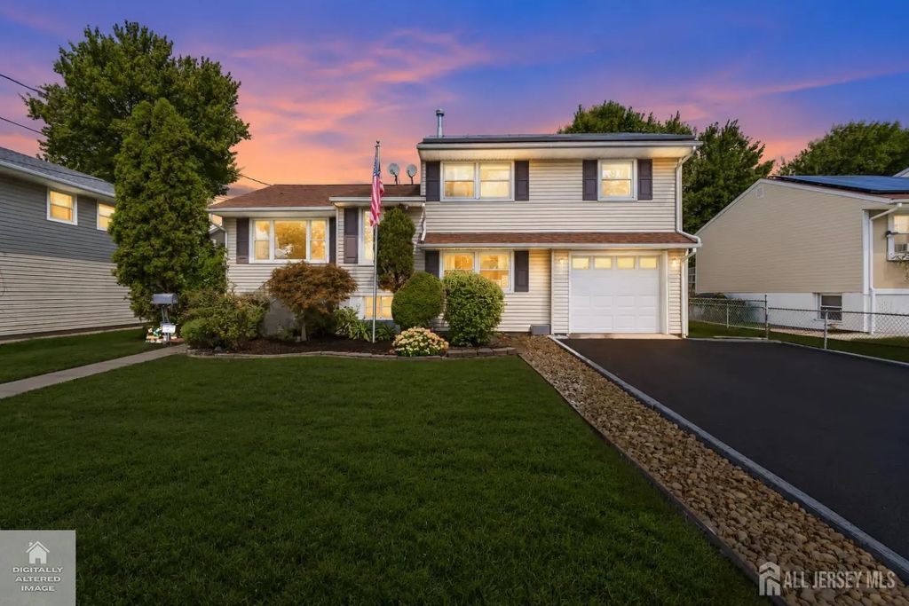 118 Markowitz Street, Carteret