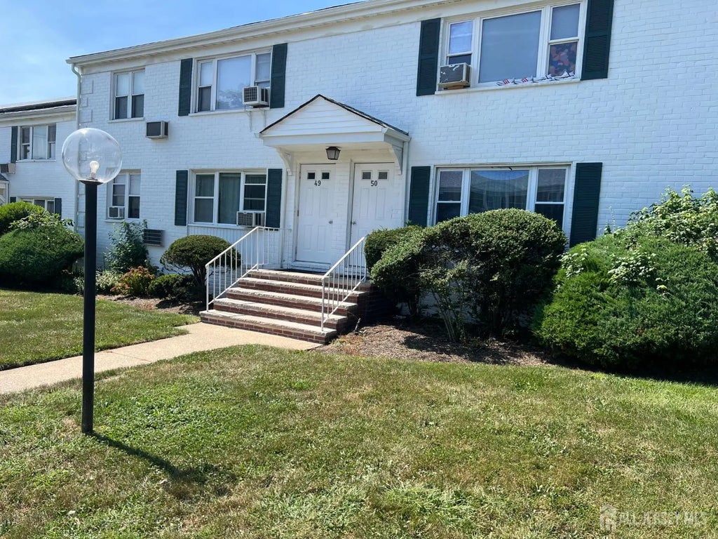 49 Garfield Park, Edison