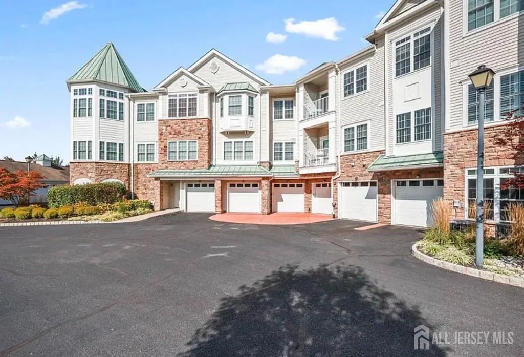 3319 Falston Circle, Old Bridge