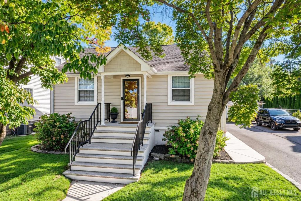 45 Betts Avenue, Lawrence