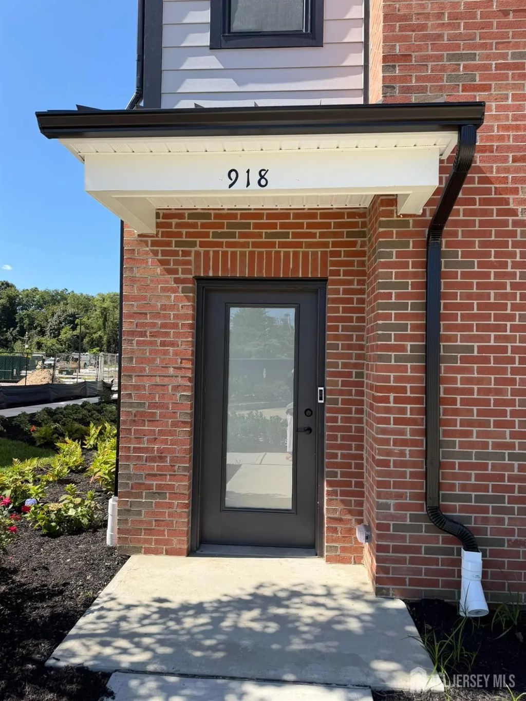 918 District Boulevard, East Brunswick