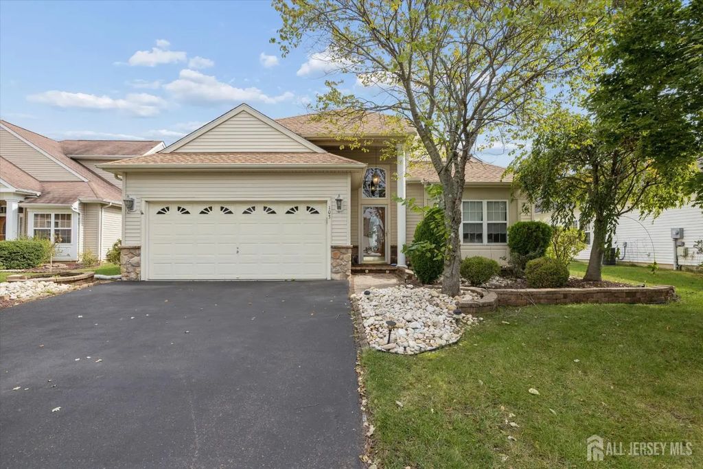 103 Valencia Drive, Monroe