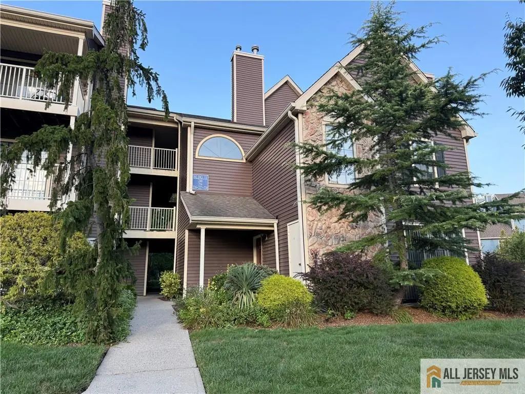 226 Blew Court, East Brunswick