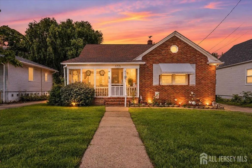 555 Main Street, Sayreville