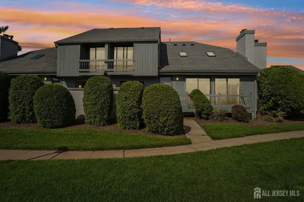 47 Linda Lane, Edison