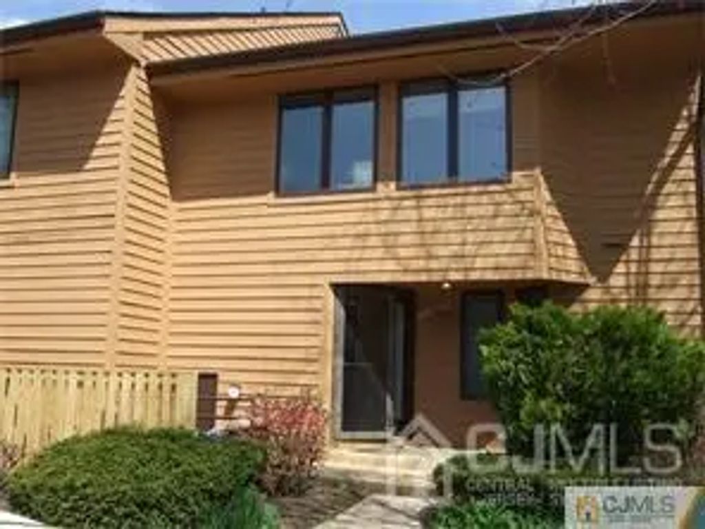 35 Sayre Drive, Plainsboro
