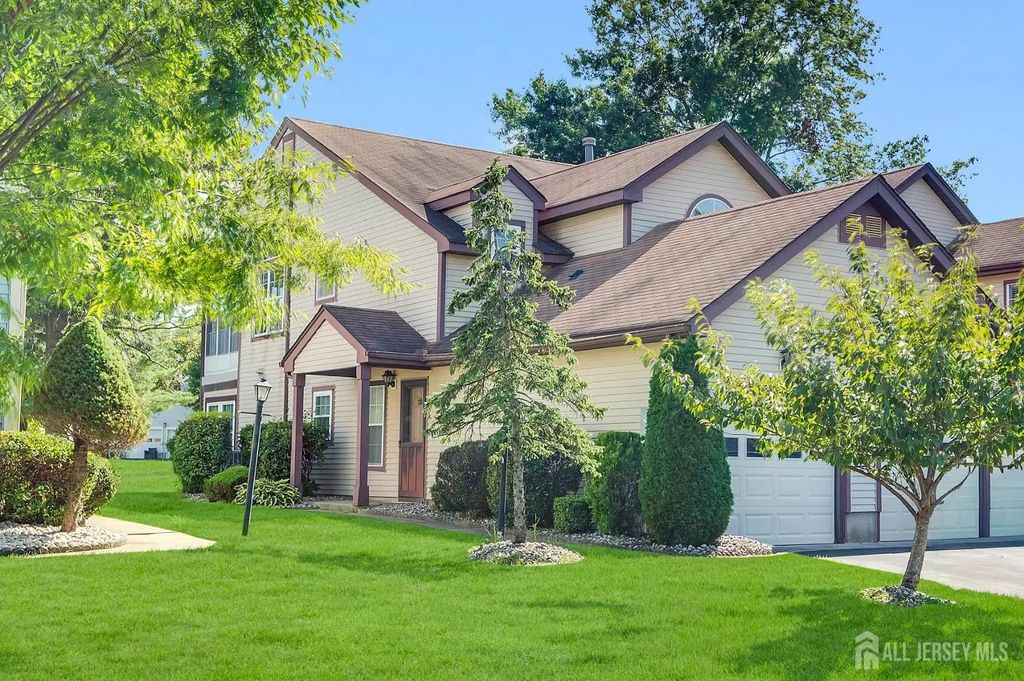 8 Ingram Drive, Monroe