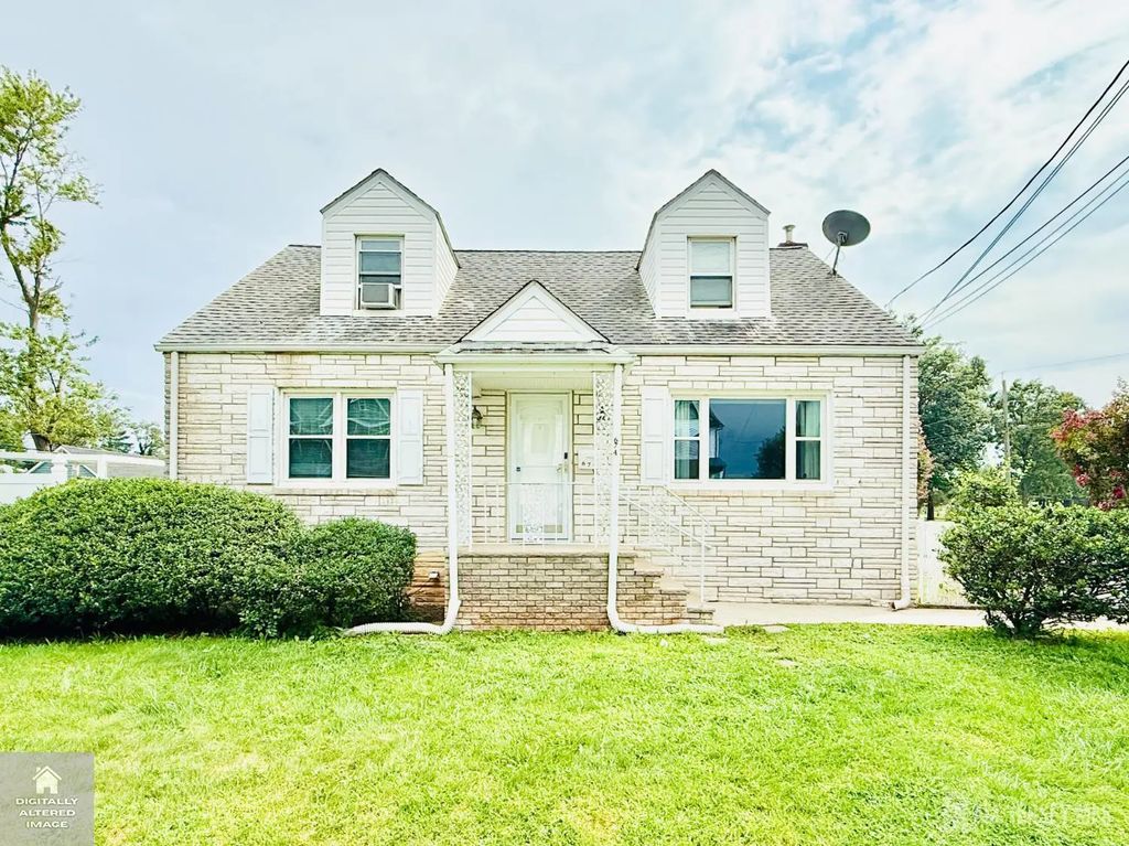 674 Cedar Street, Colonia