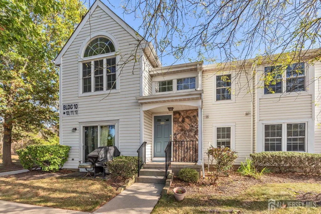 110 Wycombe Place, Franklin