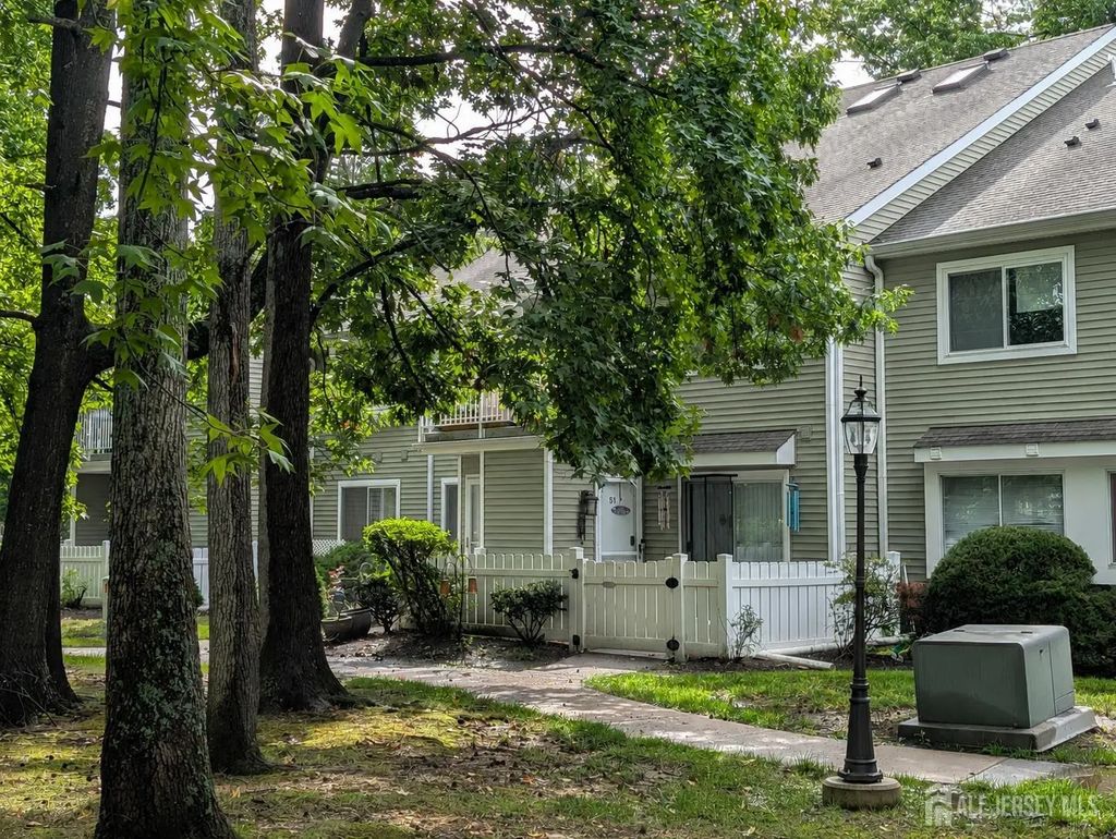 51 Deerberry Lane, South Brunswick