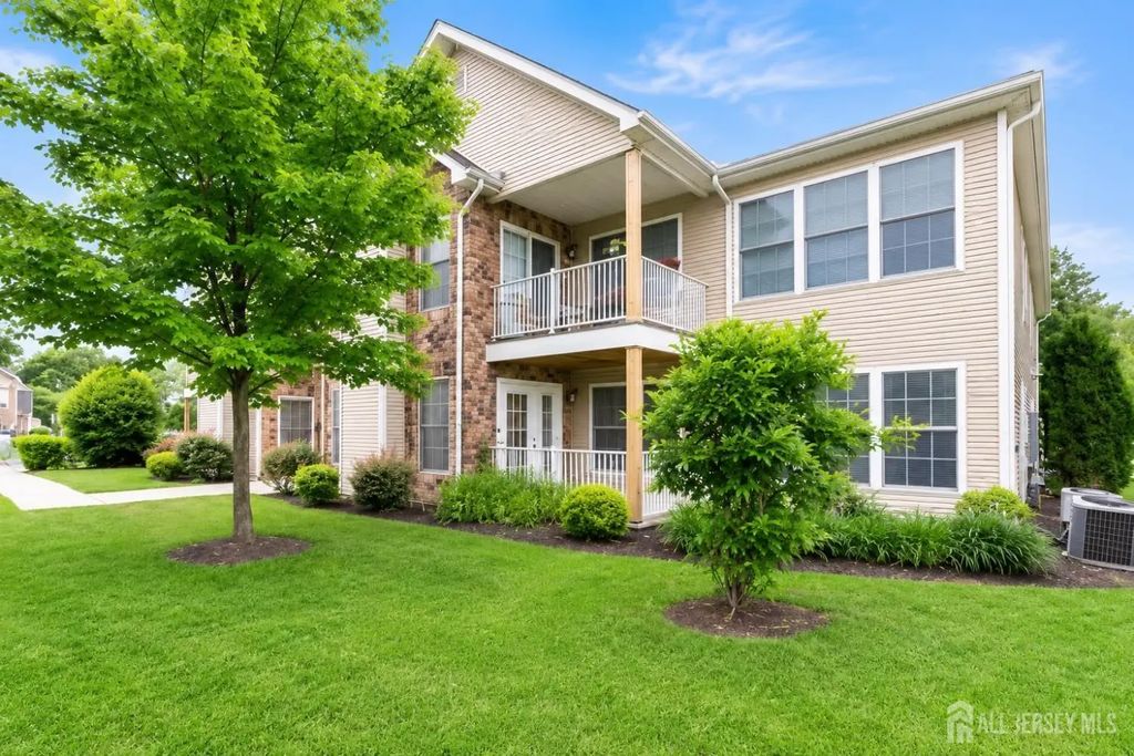 106 Chariot Court, Piscataway
