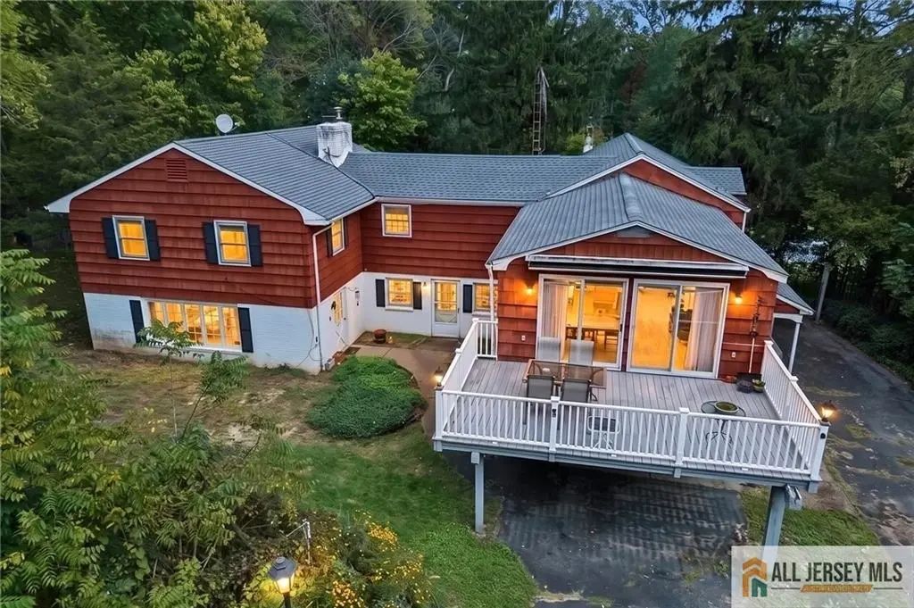 0-1556-155 River Road, Hopewell Twp
