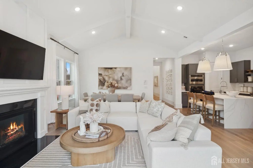 22 Brewer Way, Plainsboro