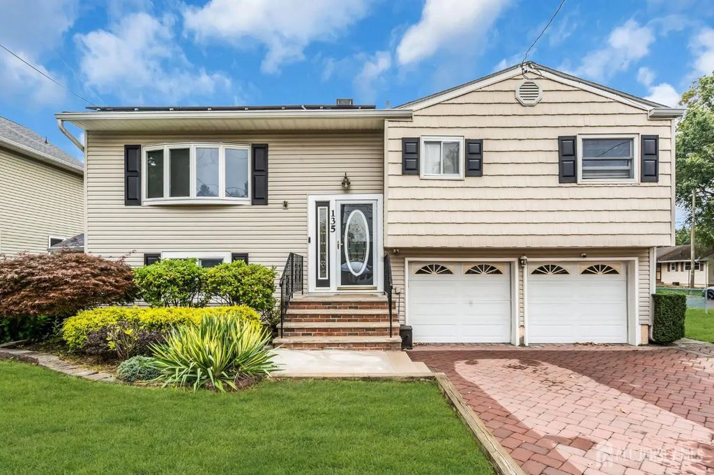 135 8th Street, Piscataway