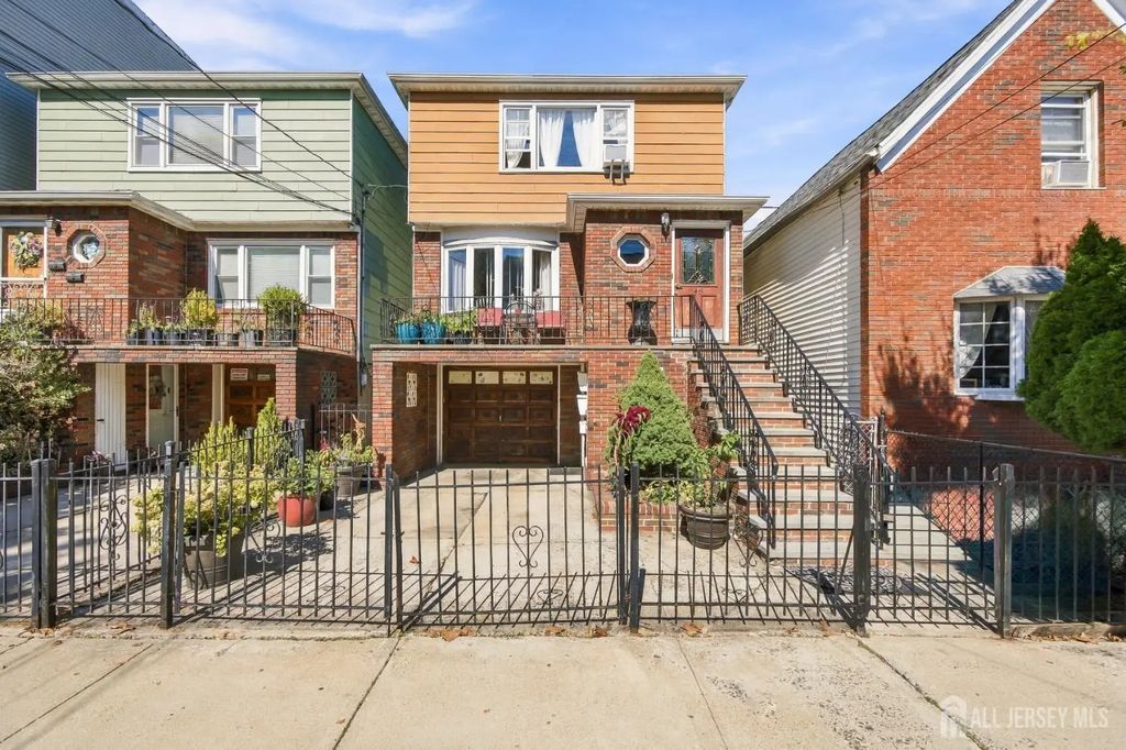 46 Grace Street, Jersey City