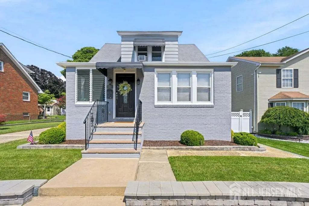 10 Krumb Street, Sayreville
