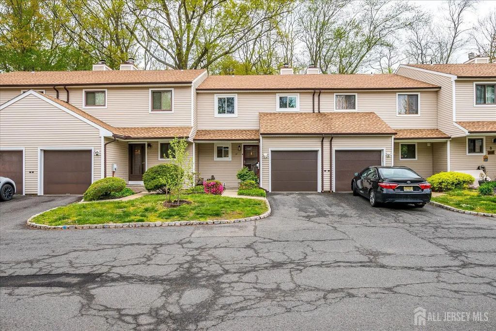 12 Tulip Court, Edison