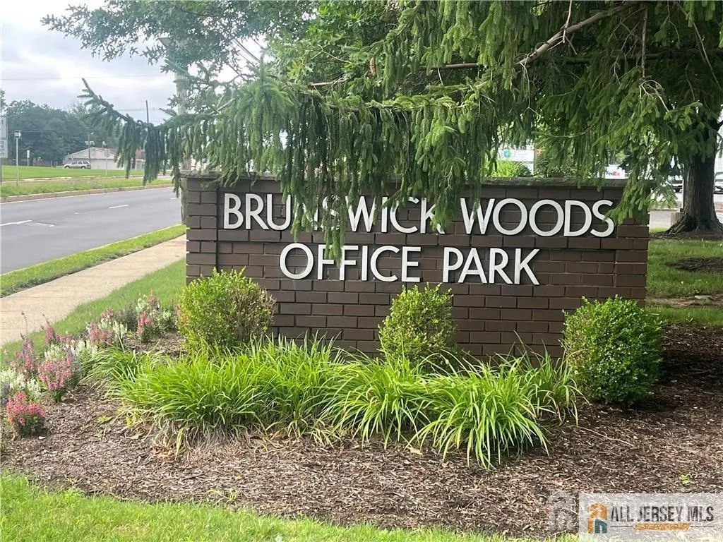 64 Brunswick Woods Drive 1, East Brunswick