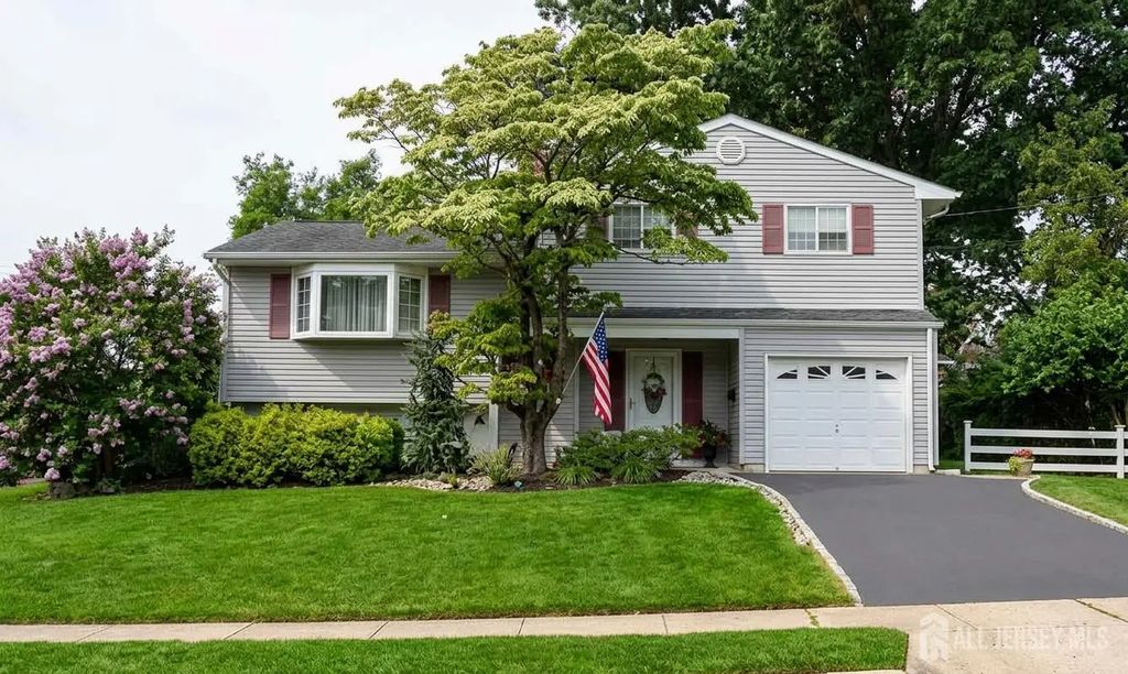 2 Peachwood Court, Milltown