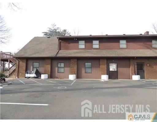 380 Washington Road 2, Sayreville