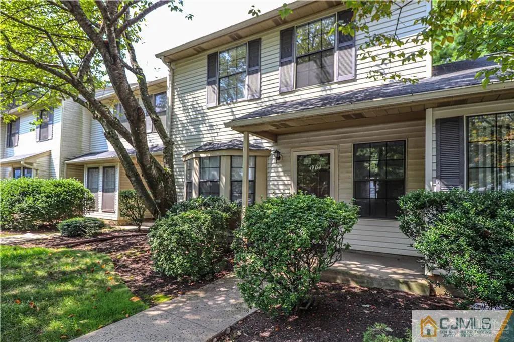 1904 Timber Oaks Road, Edison