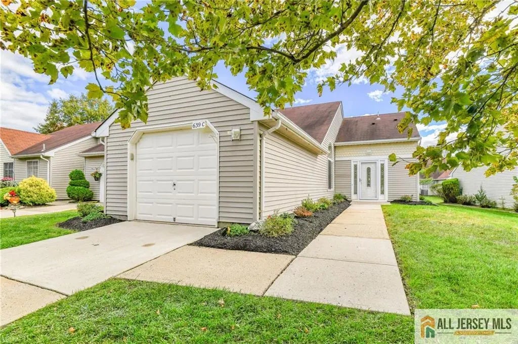 639 Madison Drive, Monroe