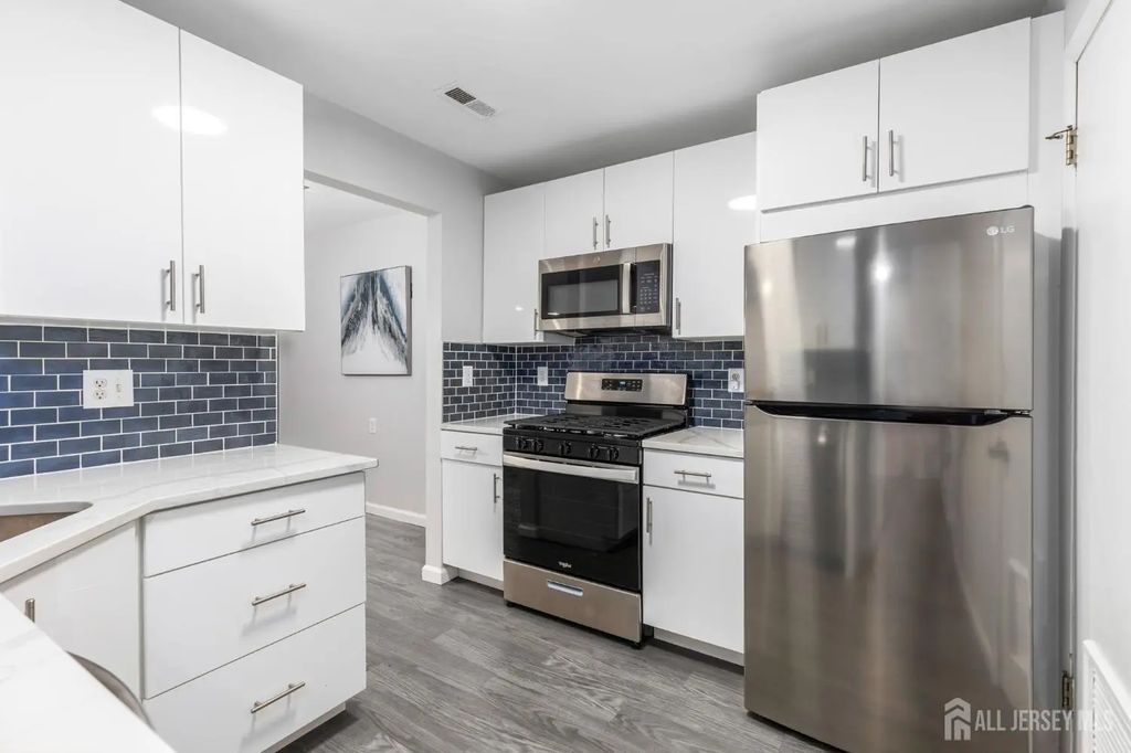 65 Aspen Avenue, Englishtown