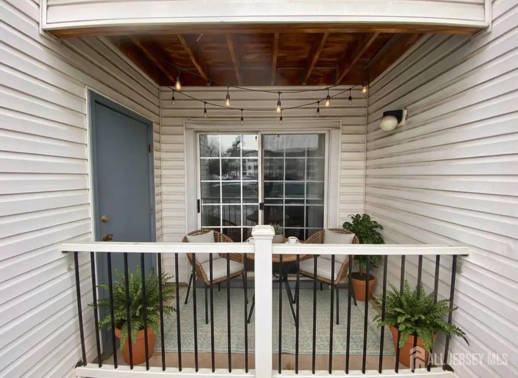 215 Waterford Drive, Middlesex