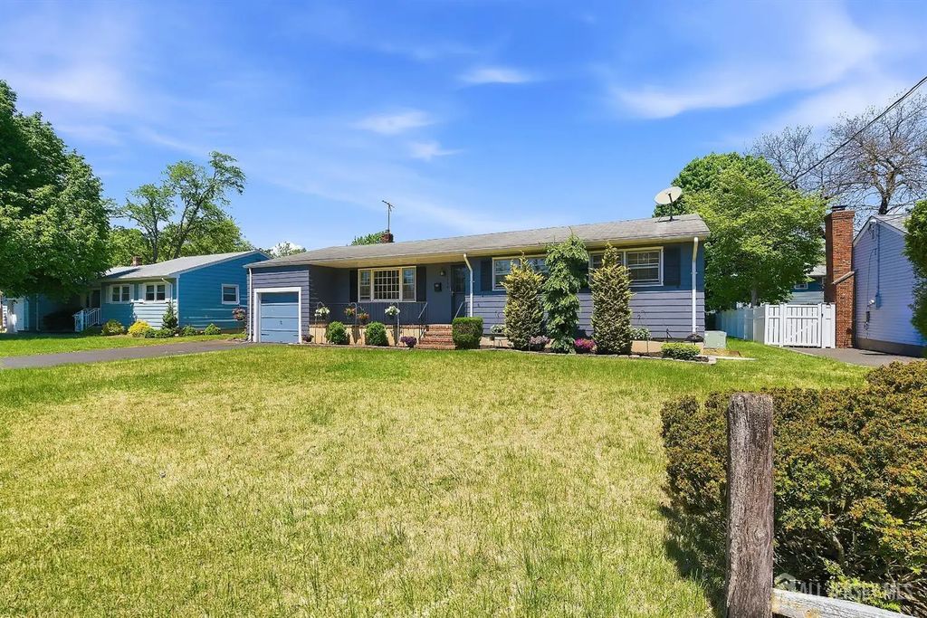 154 Mulberry Lane, Middlesex