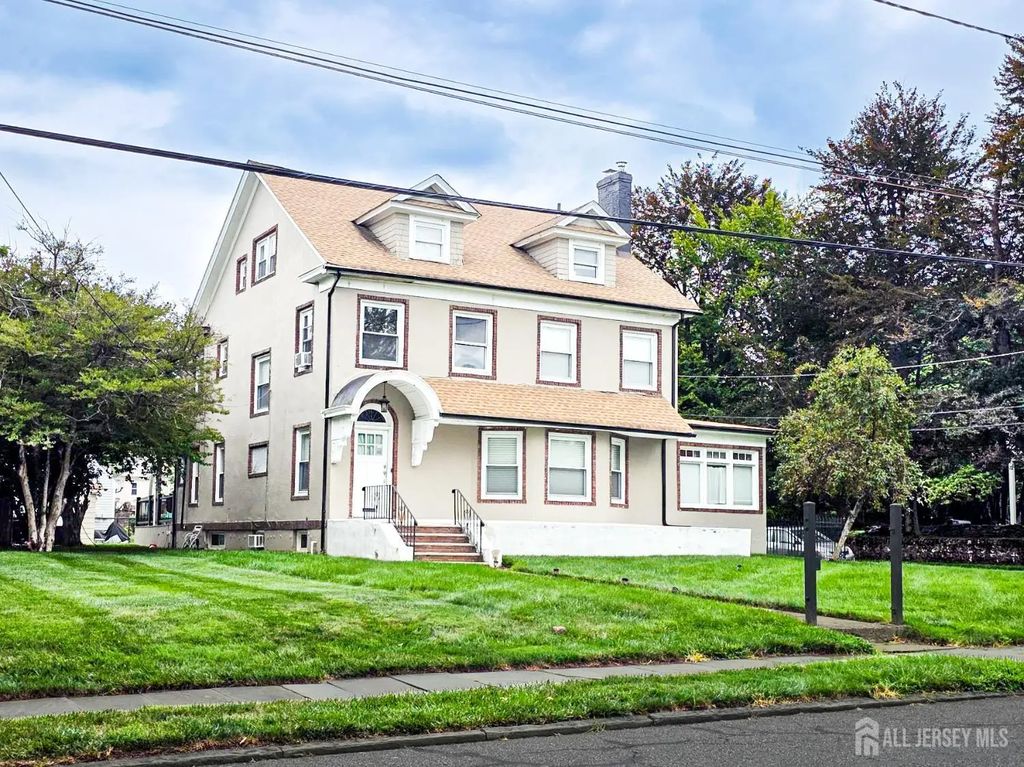 925 Hillside Avenue, Plainfield
